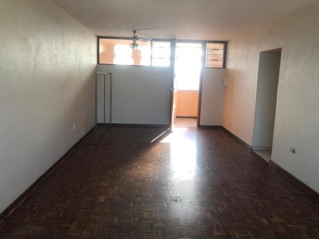 Flat for rent in Seaview, Kwazulu-natal