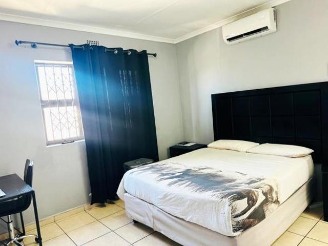 Flat for sale in UMhlathuze Municipality, Kwazulu-natal