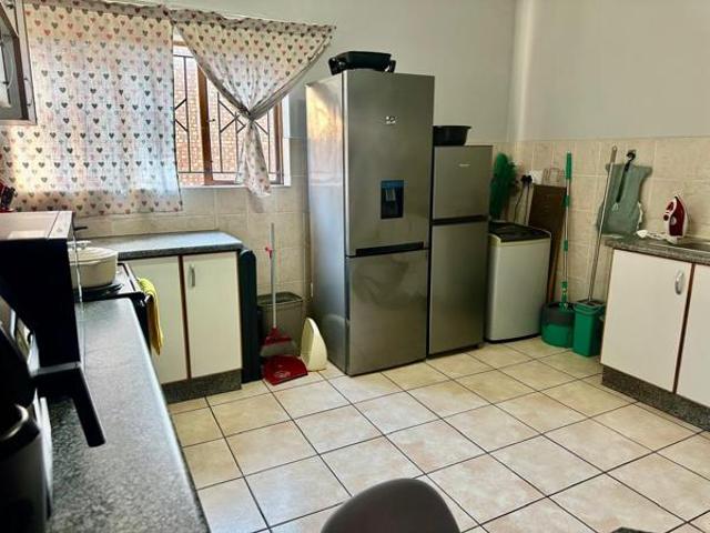 Flat for sale in UMhlathuze Municipality, Kwazulu-natal