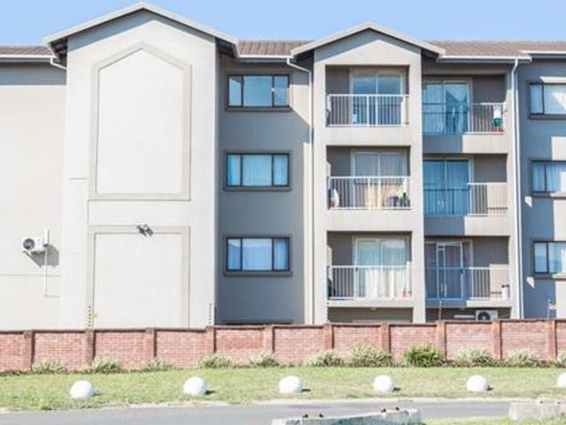 Flat for sale in UMhlathuze Municipality, Kwazulu-natal