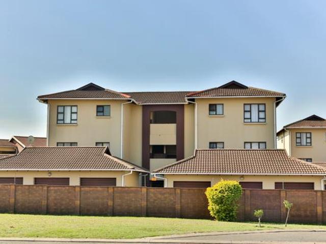 Flat for sale in UMhlathuze Municipality, Kwazulu-natal