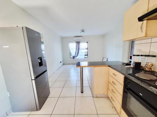 Flat for sale in UMhlathuze Municipality, Kwazulu-natal