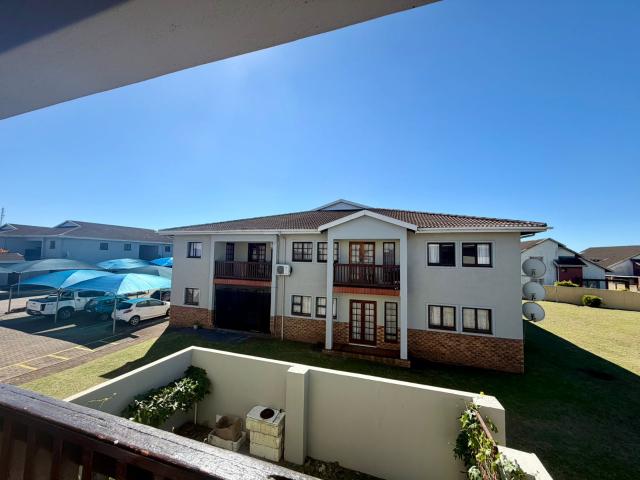 Flat for sale in UMhlathuze Municipality, Kwazulu-natal