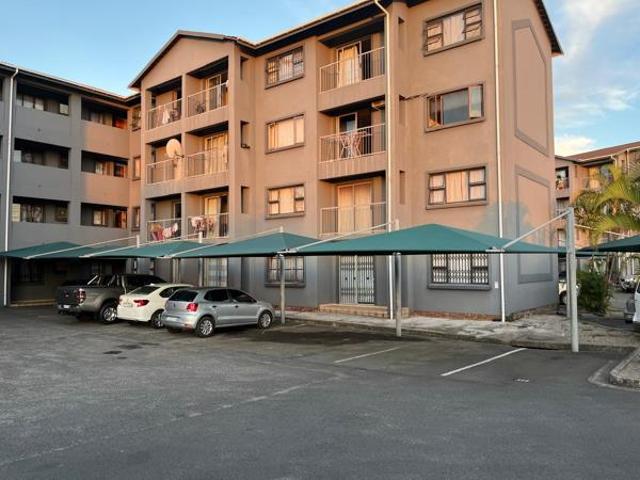 Flat for sale in UMhlathuze Municipality, Kwazulu-natal