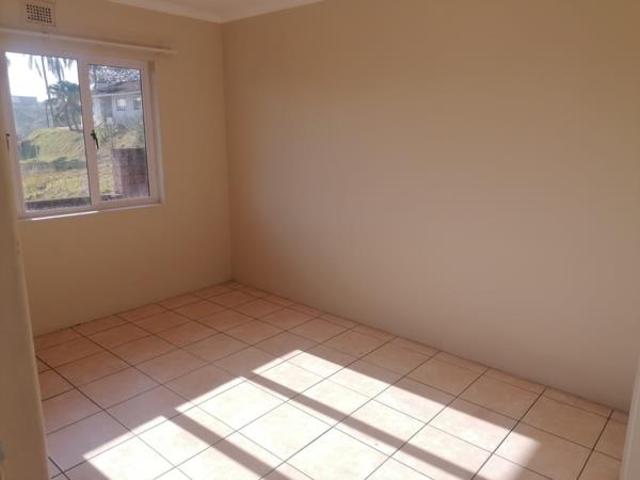 Flat for rent in Seaview, Kwazulu-natal