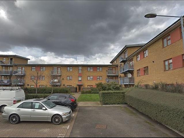 Apartment for rent in Gascoigne Estate, Greater London