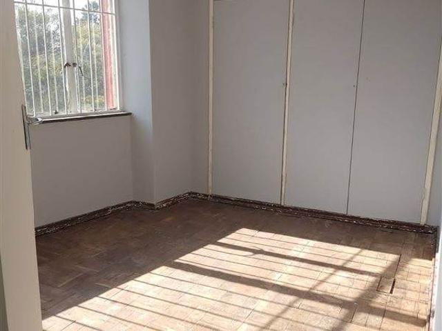 Flat for sale in Johannesburg