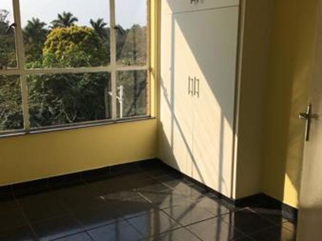 Flat for rent in Seaview, Kwazulu-natal