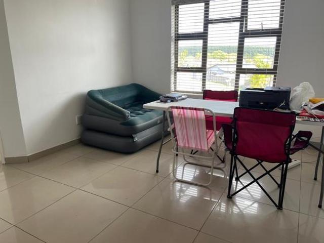 Flat for sale in UMhlathuze Municipality, Kwazulu-natal