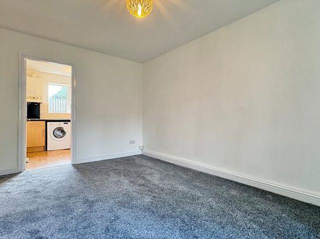 Apartment for rent in Drighlington, Adwalton