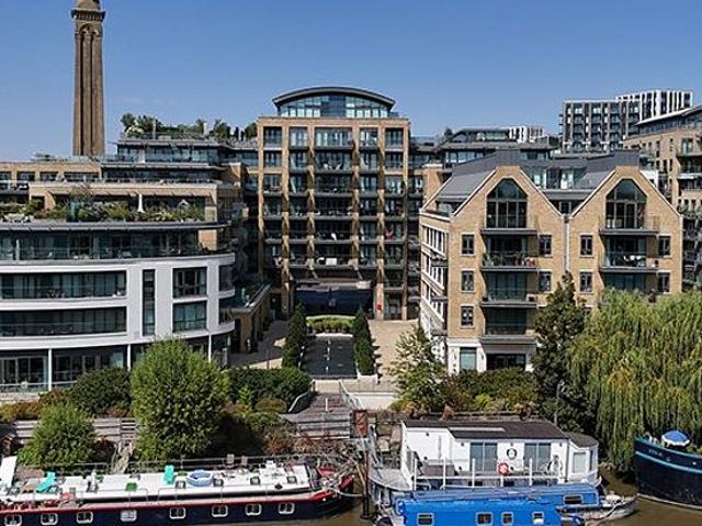 Apartment for rent in London Borough of Hounslow, Strand