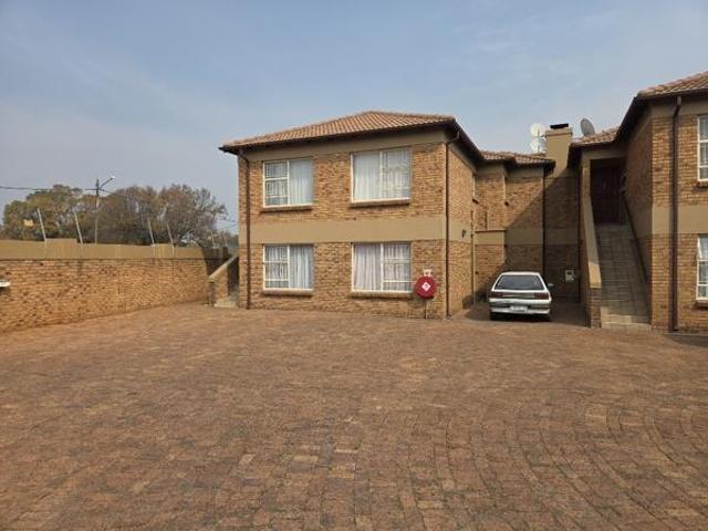 Flat for rent in Ekurhuleni, Gauteng