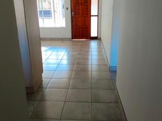 Flat for sale in Hartbeespoort Dam Nature Reserve, North West