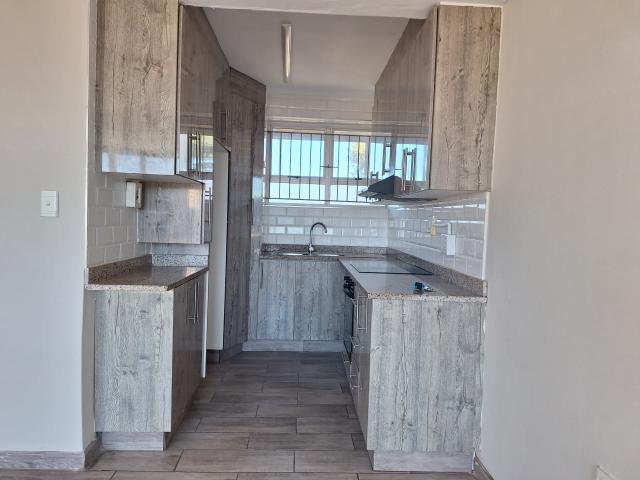 Flat for rent in Seaview, Kwazulu-natal