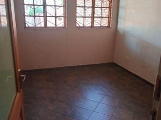 Flat for rent in Waterkloof, Gauteng