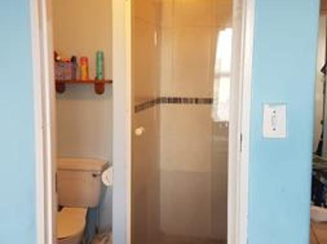 Flat for rent in Seaview, Kwazulu-natal