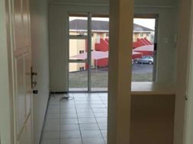 Flat for rent in Seaview, Kwazulu-natal