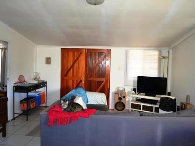 Flat for rent in Durbanville, Western Cape