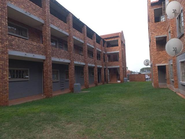 Flat for sale in Waterkloof, Gauteng
