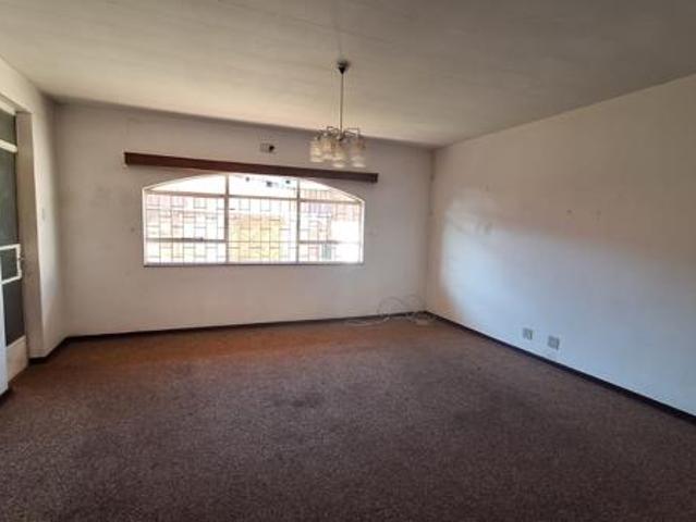 Flat for sale in Lejweleputswa, Free State
