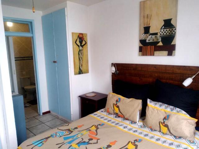 Flat for sale in Seaview, Kwazulu-natal