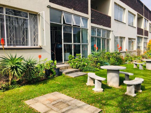 Flat for sale in Ekurhuleni, Gauteng