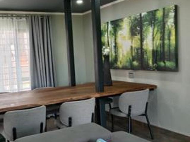 Apartment for rent in Waterkloof, Gauteng