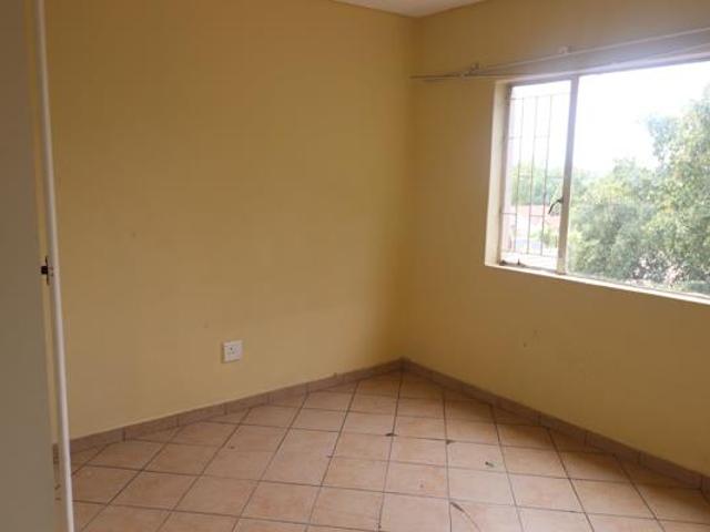 Flat for rent in Jansenpark, City of Ekurhuleni Metropolitan Municipality