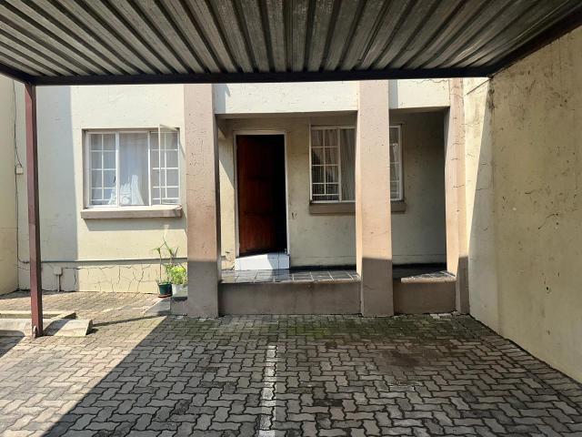 Flat for sale in Ekurhuleni, Gauteng