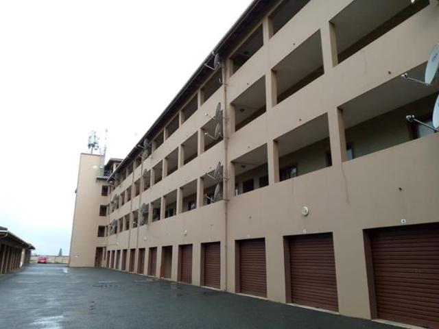 Flat for sale in UMhlathuze Municipality, Kwazulu-natal