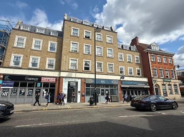 Apartment for rent in London Borough of Enfield, Greater London