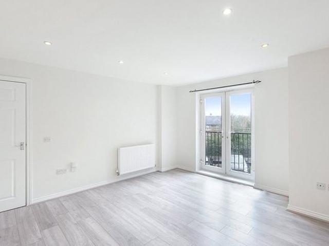Apartment for rent in London Borough of Enfield, Greater London