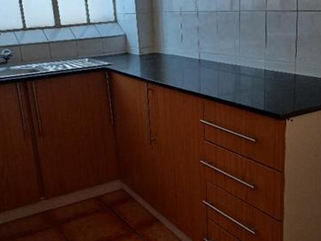 Apartment for rent in Seaview, Kwazulu-natal