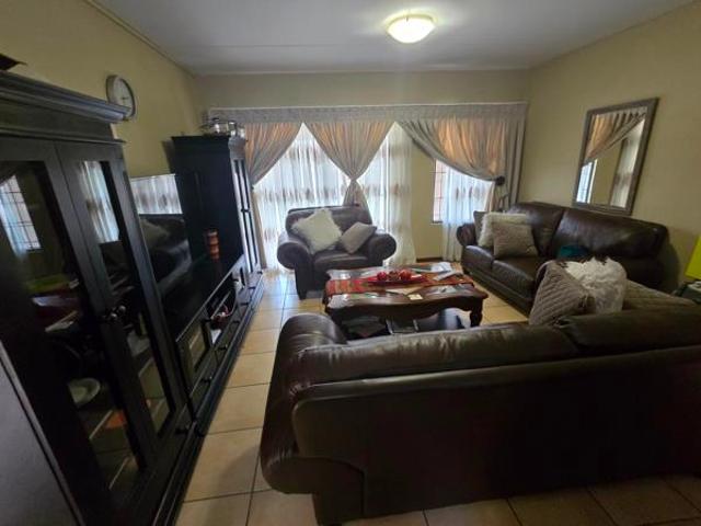 Flat for sale in Ehlanzeni, Mpumalanga