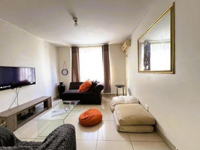 Flat for sale in UMhlathuze Municipality, Kwazulu-natal