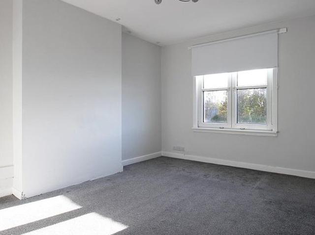 Apartment for rent in Linthouse, Scotland