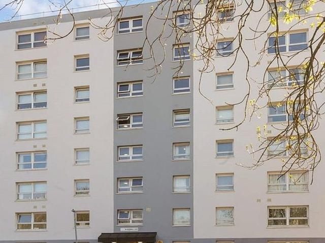 Apartment for rent in Broomhill, Scotland