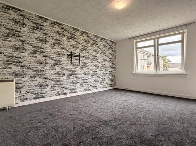 Apartment for rent in Craigend, Scotland
