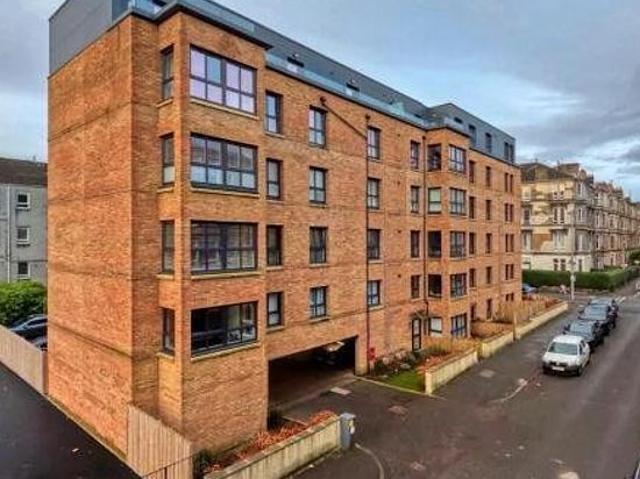Apartment for rent in The Drives, Dennistoun