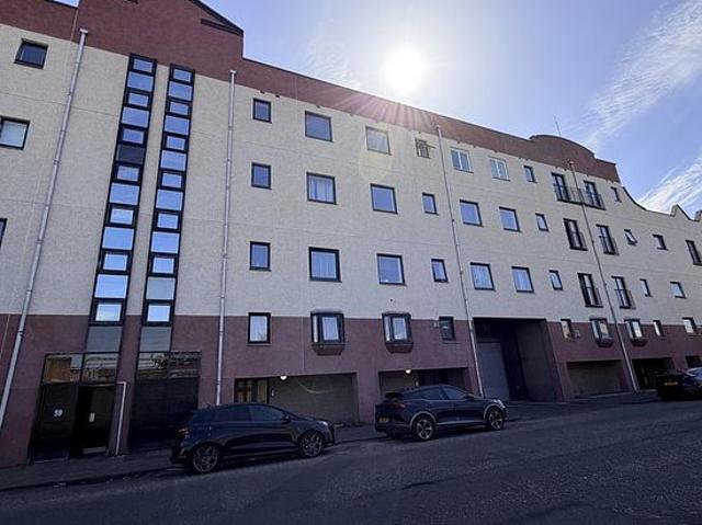 Apartment for rent in Ibroxholm, Ibrox