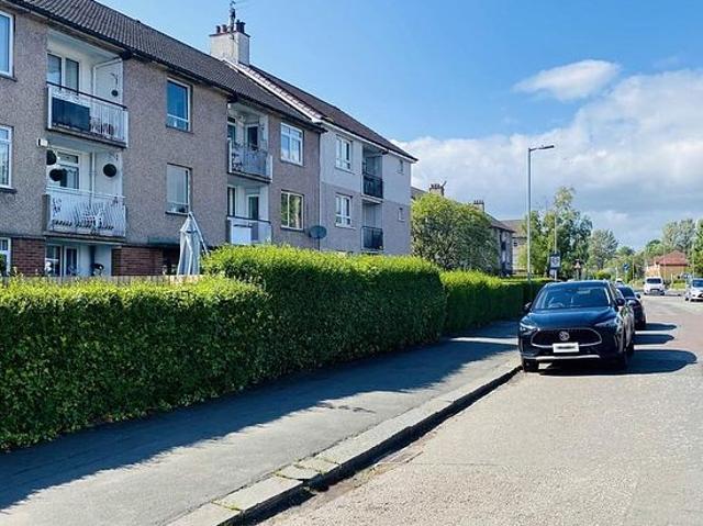 Apartment for rent in Hillington, Scotland