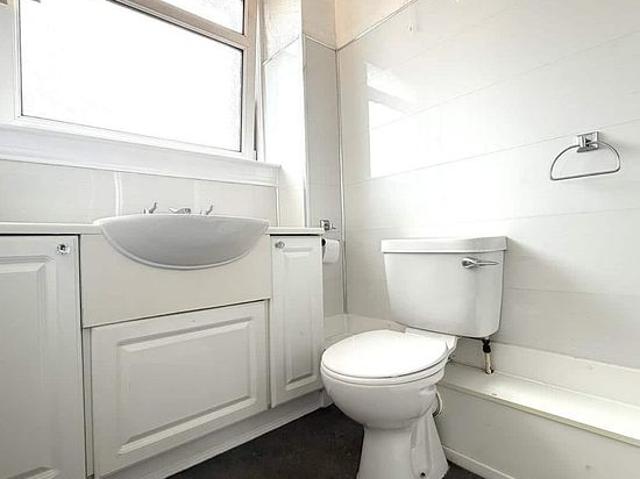 Apartment for rent in Craigend, Scotland