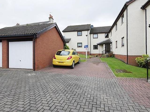Apartment for rent in Millerston, Stepps