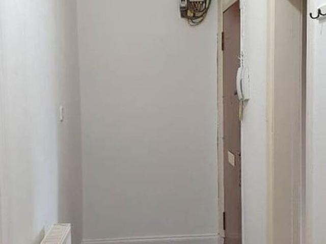 Apartment for rent in Crosshill, Scotland