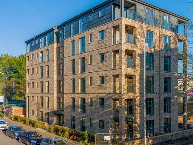 Apartment for rent in Thornwood, Glasgow