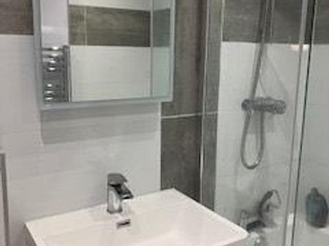 Apartment for rent in Thornwood, Glasgow