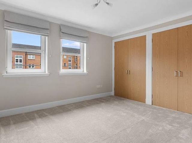 Apartment for rent in Langside, Scotland