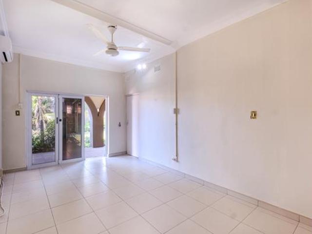 Flat for rent in Durban, eThekwini Metropolitan Municipality