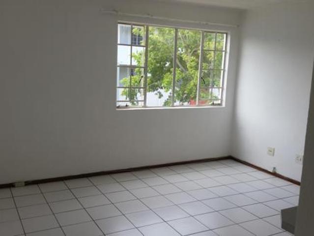 Flat for rent in Waterkloof, Gauteng