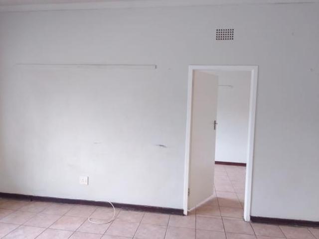 Flat for rent in Vosloorus, Gauteng